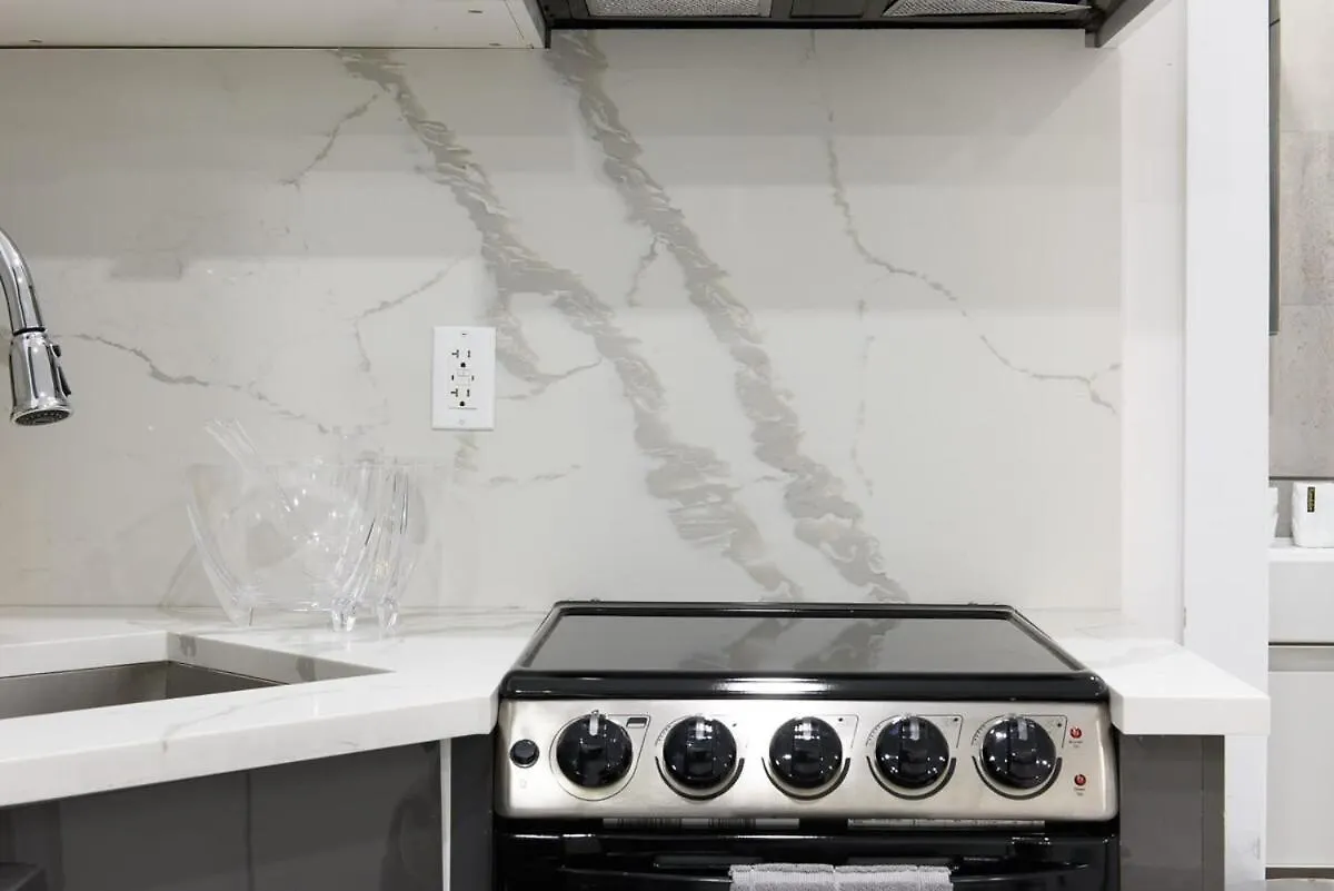 Апартаменты 78-3B New Junior 1 Bedroom Prime Ues Wd In Unit Нью-Йорк