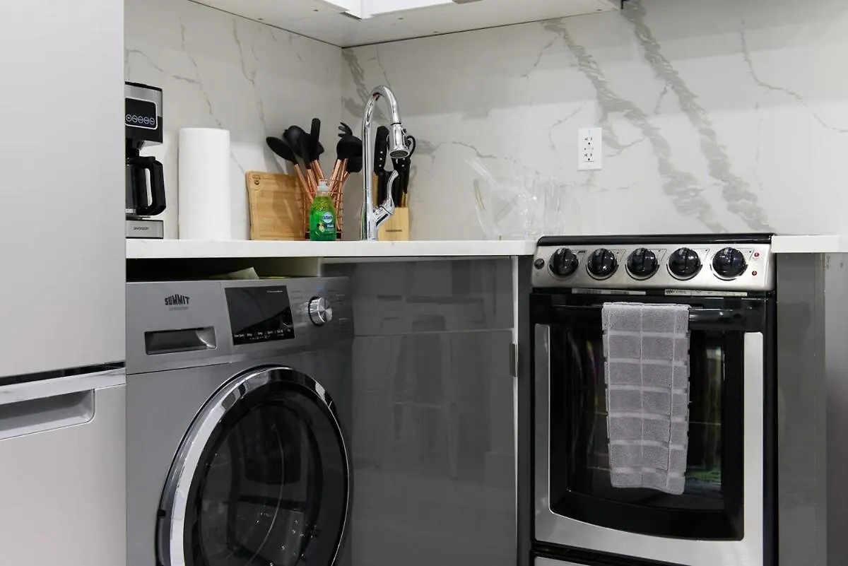 78-3B New Junior 1 Bedroom Prime Ues Wd In Unit Нью-Йорк США
