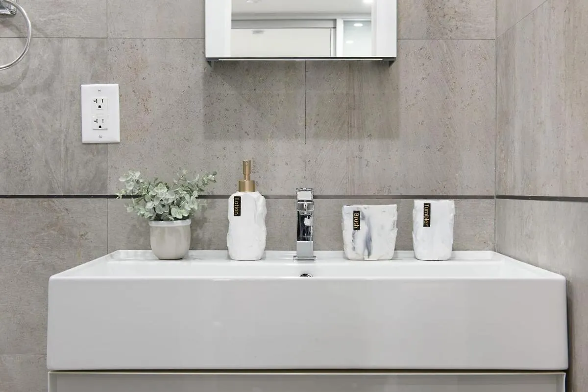 Апартаменты 78-3B New Junior 1 Bedroom Prime Ues Wd In Unit Нью-Йорк